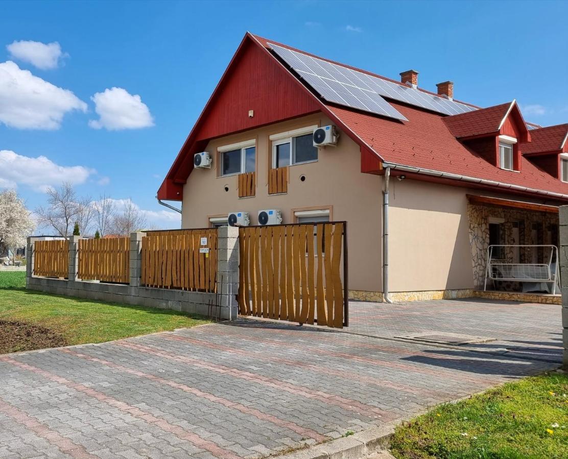 Relax Apartman Siófok-Sóstó Exterior foto