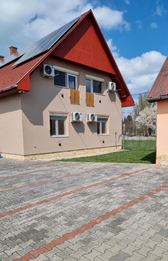 Relax Apartman Siófok-Sóstó Exterior foto